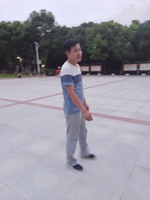 一笑的第一张照片--溧阳中老年相亲网